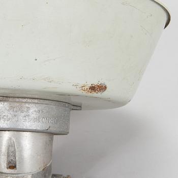 Seinä- / ulkovalaisin, malli 1445, Stockmann Orno, 1900-luvun puoliväli.