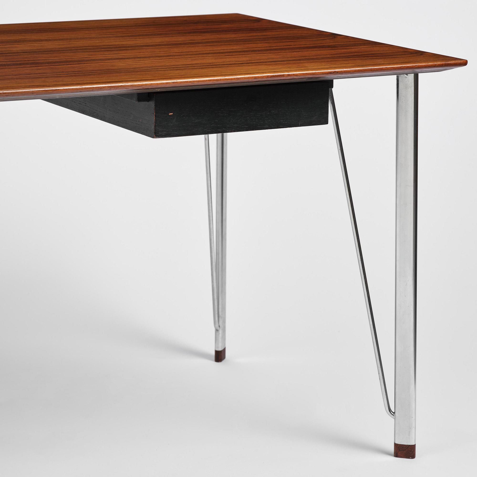 Arne Jacobsen, a writing desk model "3605", Fritz Hansen Denmark, 1967.