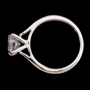 RING, 14 k vitguld, solitär briljantslipad diamant ca 1.30 ct.