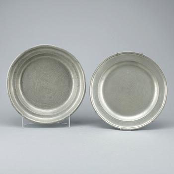 FAT, 2 st, tenn, otydliga mästarstämplar, 1800-tal.