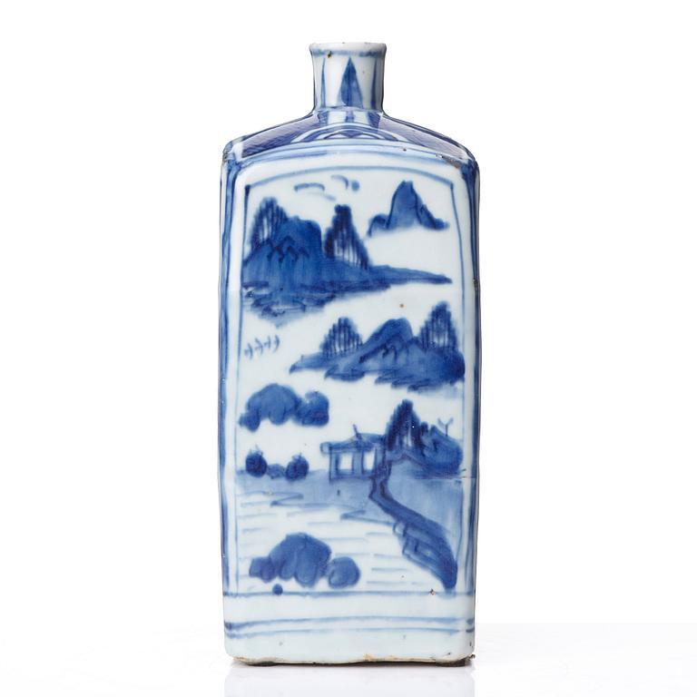 A blue and white bottle, Ming dynasty, 17th Century.