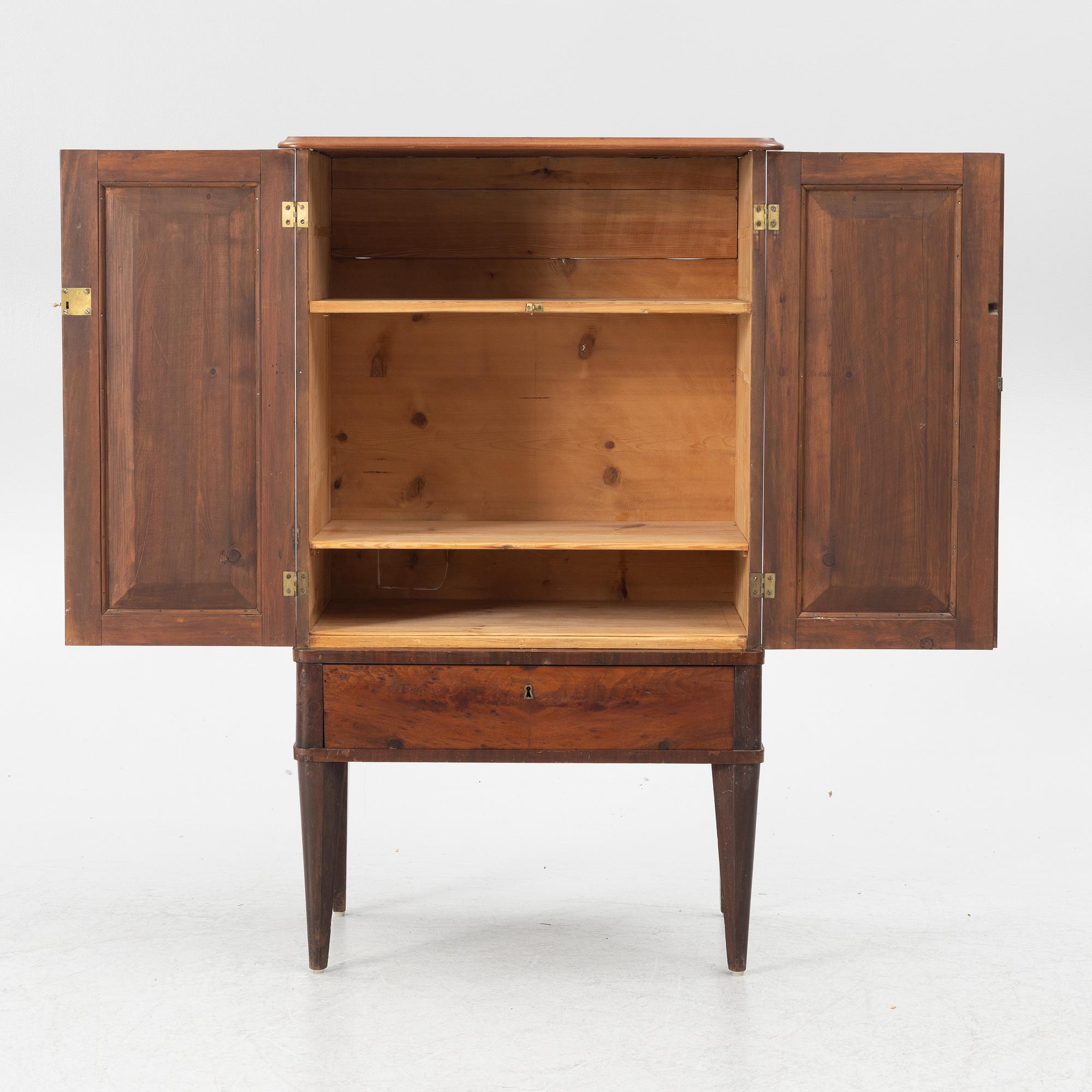 A cabinet, early 20th century.