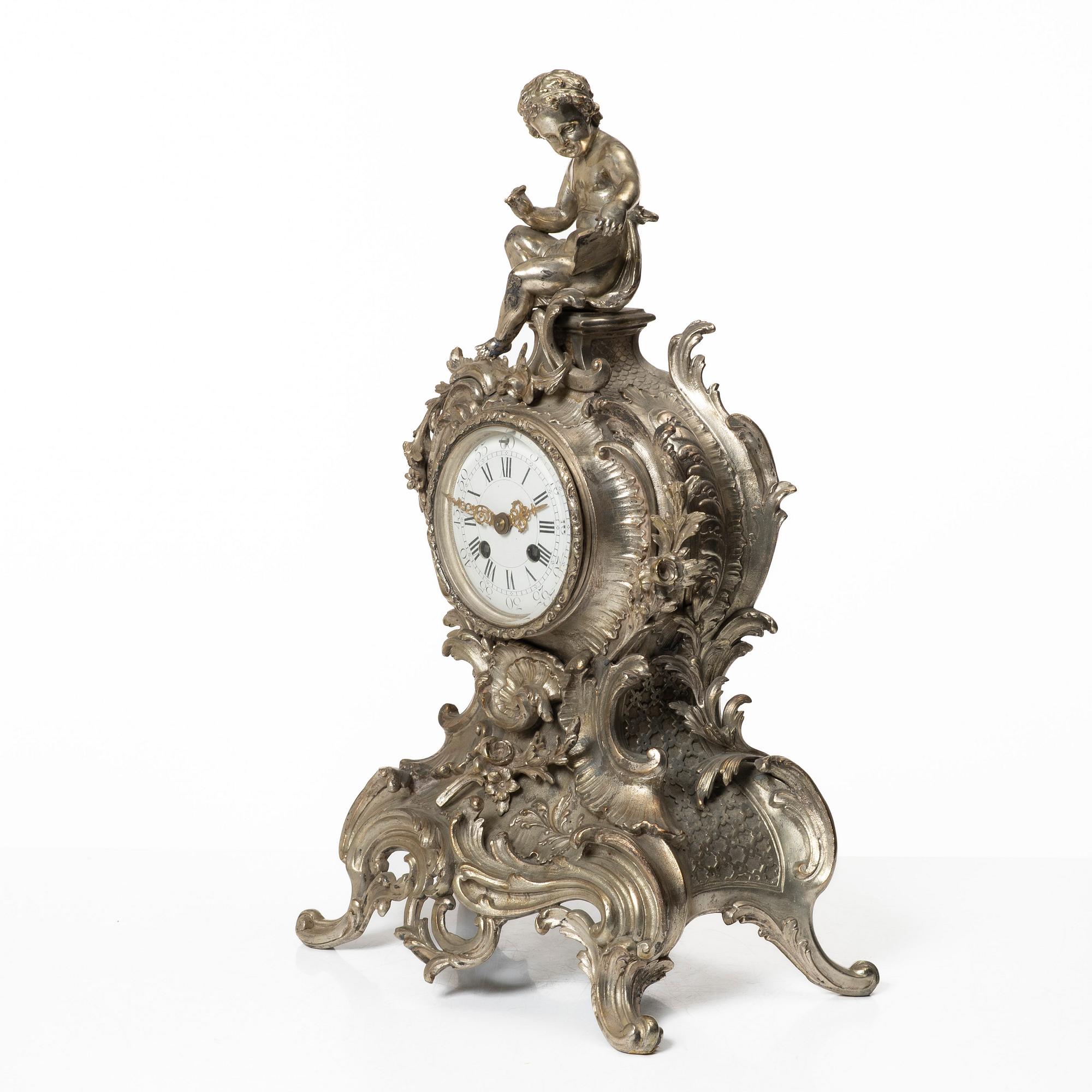 Bordspendyl, rokokostil, Frankrike, sent 1800-tal.