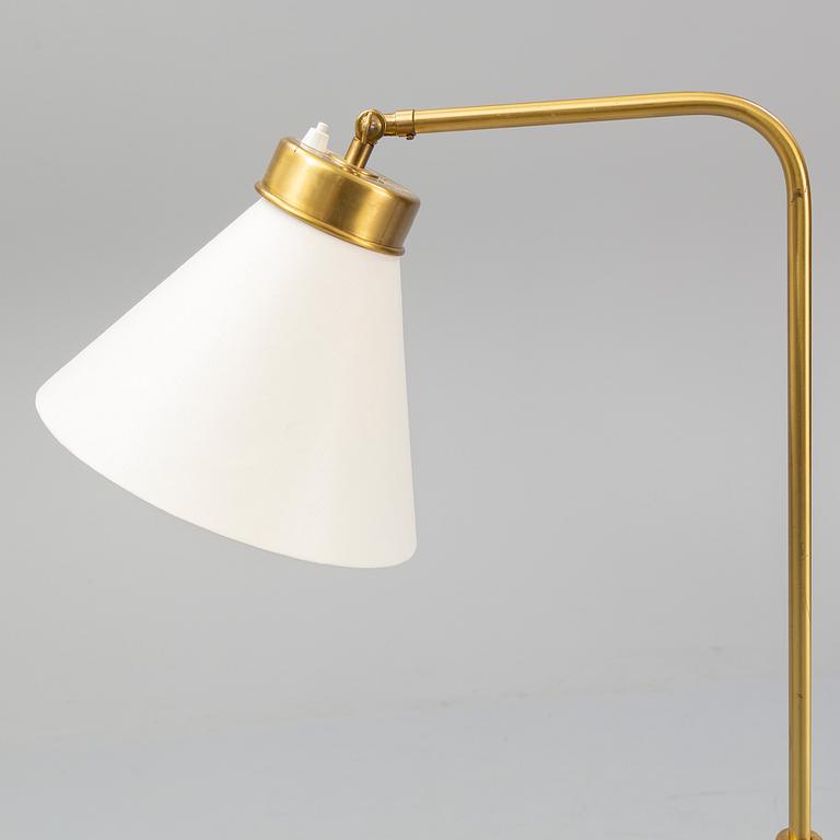 JOSEF FRANK, a model 1842 brass floor lamp, for Firma Svenskt Tenn.