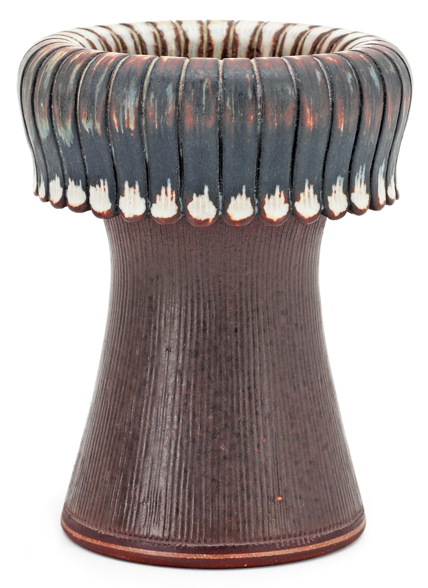 A Wilhelm Kåge 'Farsta' stoneware vase, Gustavsberg studio 1955.