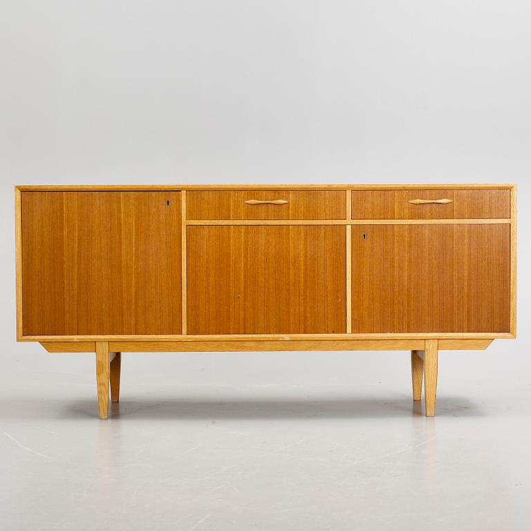 SIDEBOARD, 1960-tal.