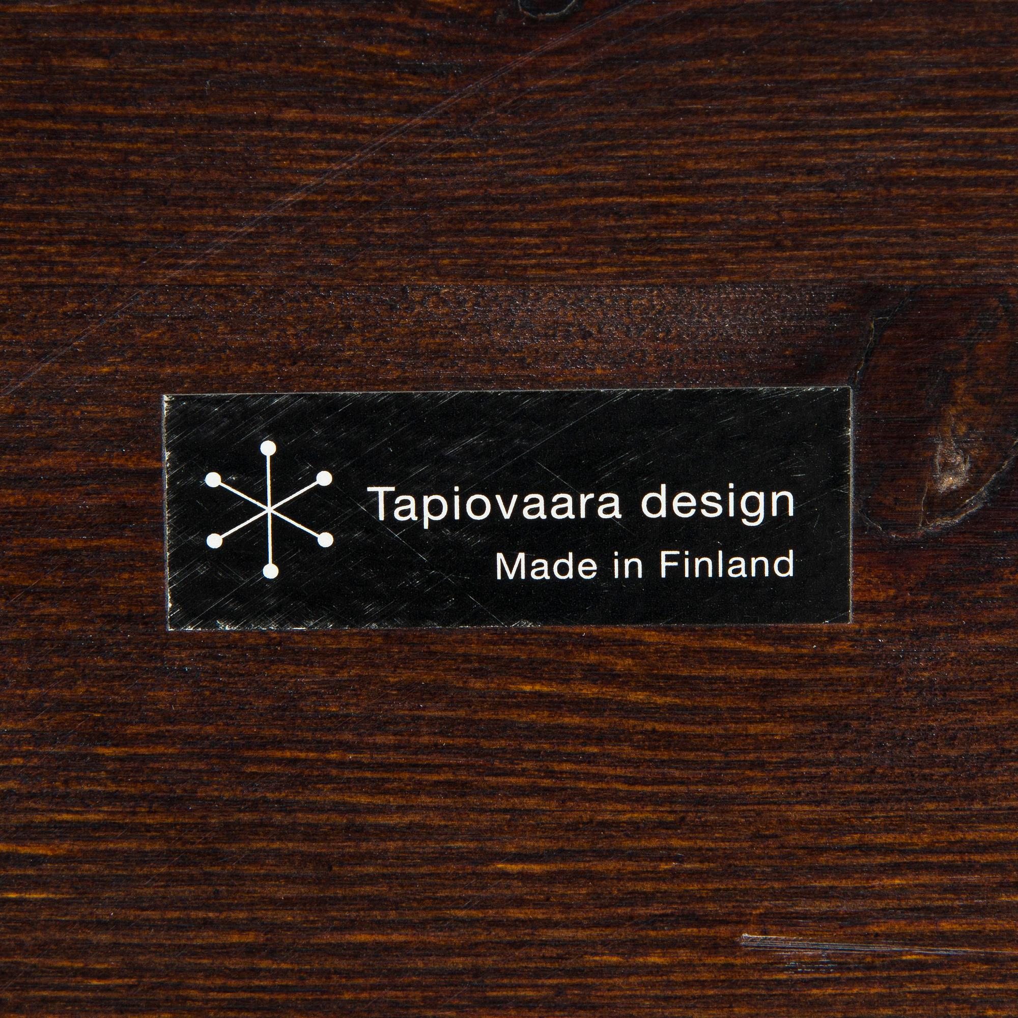 Ilmari Tapiovaara, Matbord och bänkar, 2 st "Pirkka" Aero Design Furniture Ltd 2000-tal.