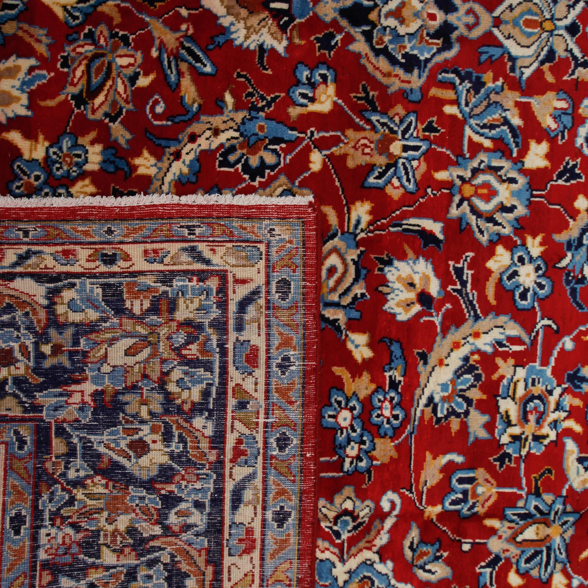 MATTA, Najafabad, 1900-talets senare del, ca 365 x 252 cm.