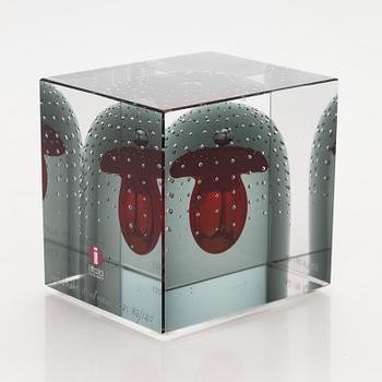 Oiva Toikka, a jubilee glass cube 2001, signed Oiva Toikka Nuutajärvi 2001 93/120 Iittala 1881-2001.