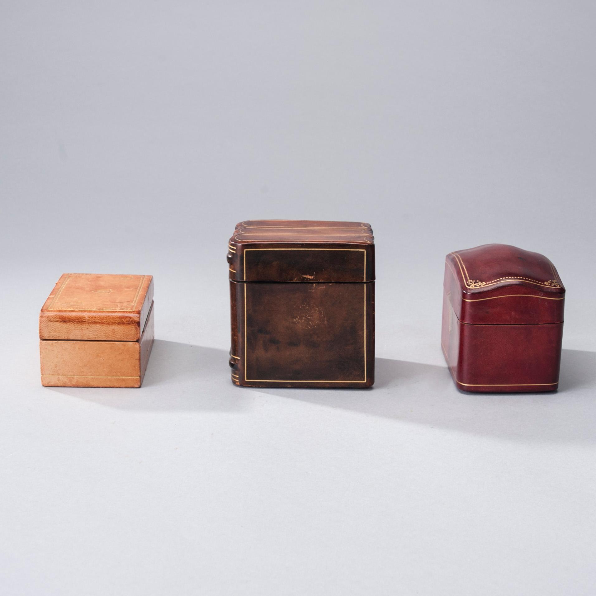 ETUIER, 3 st, läder, Italien, Frankrike 1900-tal.