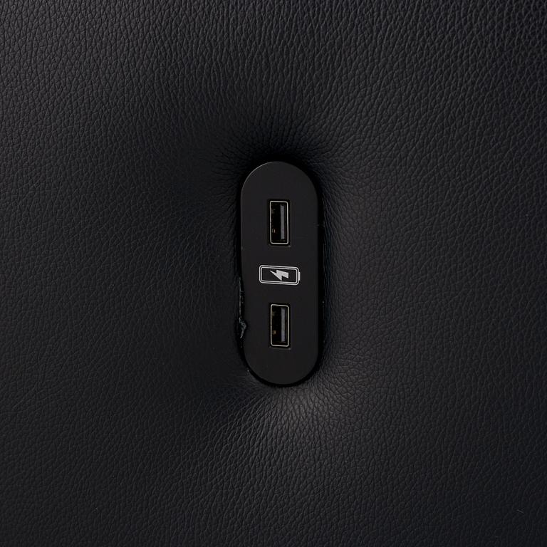 Claesson Koivisto Rune, bänk, "Radar", Emmegi, Italien, 2014.