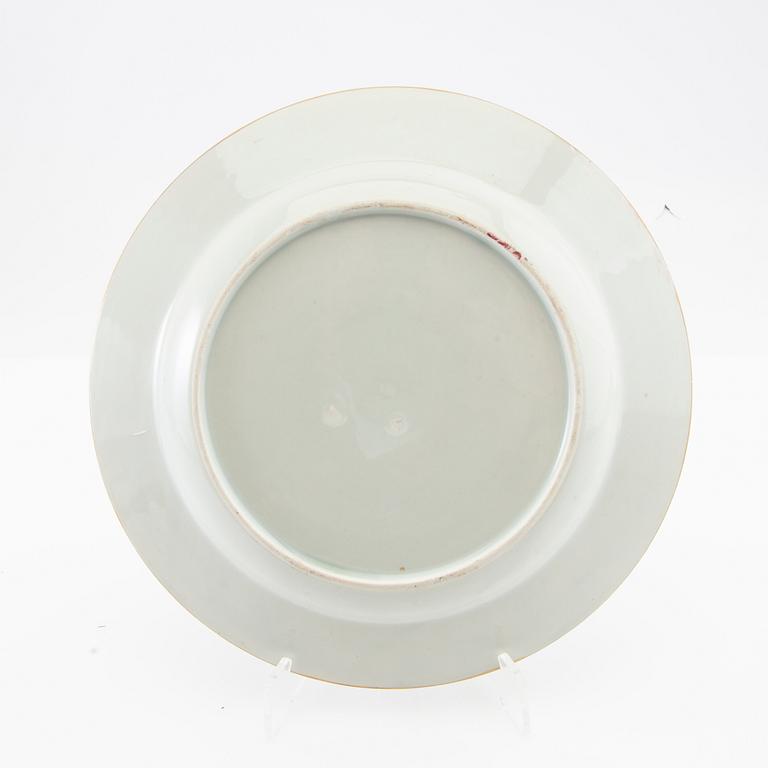 Plate China Yongzheng (1723-35) porcelain.