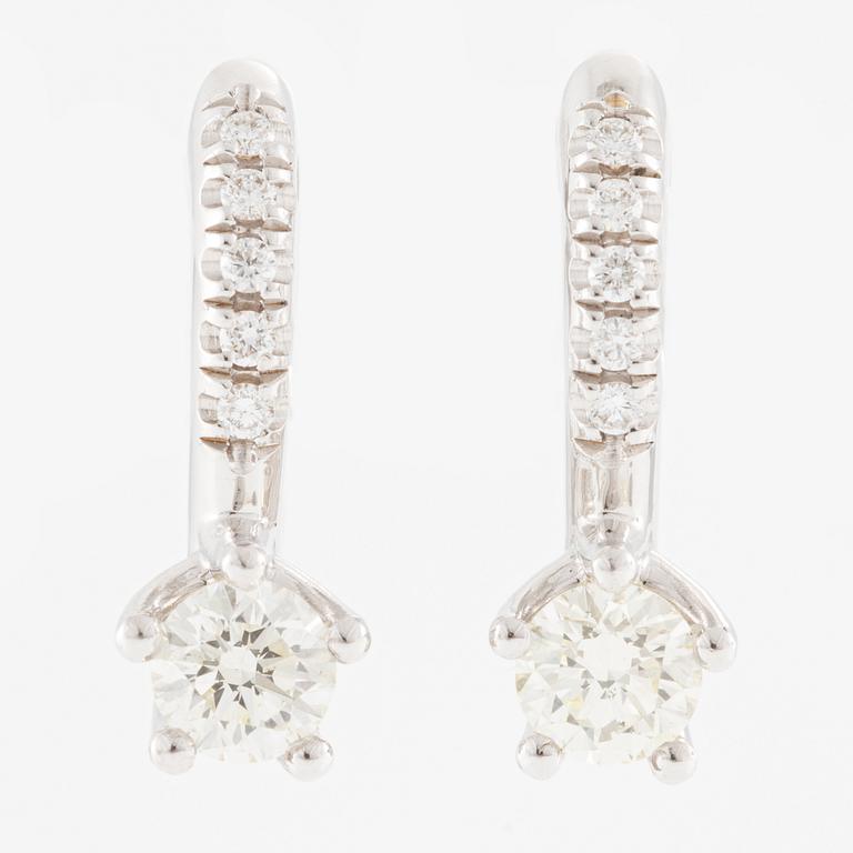 Earrings, 18K white gold set with brilliant-cut diamonds.