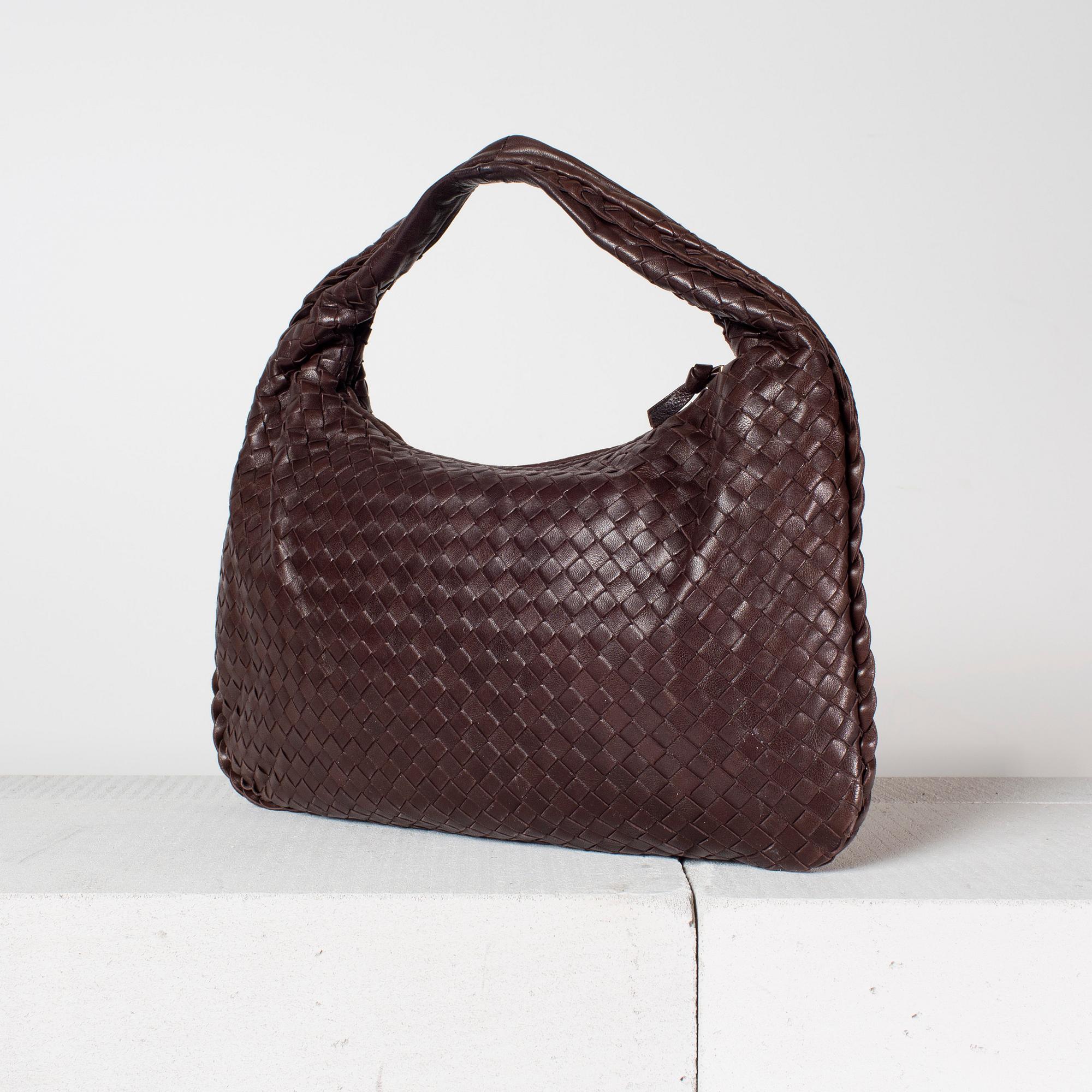 VÄSKA, "Veneta", Bottega Veneta.