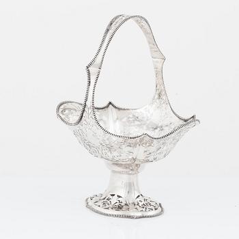 Brödkorg, silver, svensk importstämpel, 1900-talets första hälft.