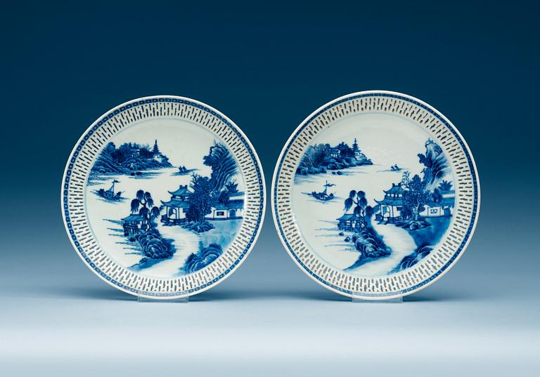 A pair of blue and white dishes, Qing dynasty, Qianlong (1736-95).