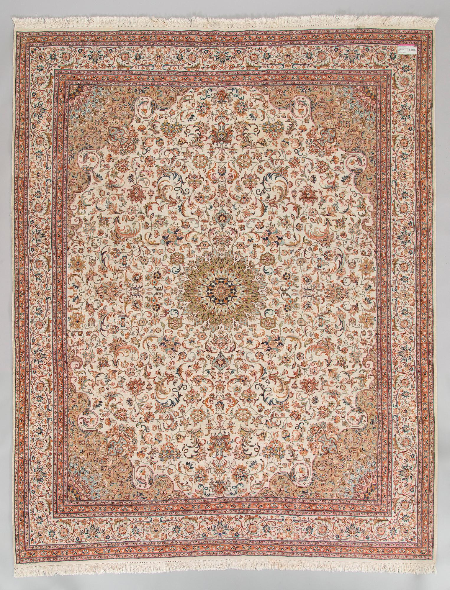 Matto, Kashmir, silkkiä, ca 255 x 202 cm.,.