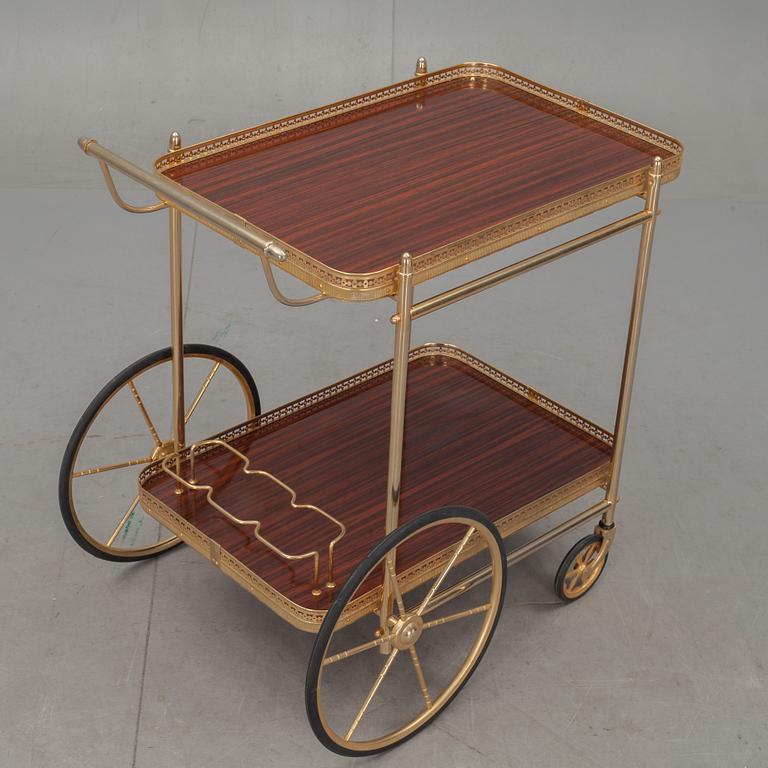 SERVERINGSVAGN, 1900-talets andra hälft.