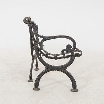 Soffgavlar ett par Skoglund & Olsson Gäfle 1900-talets första hälft gjutjärn.