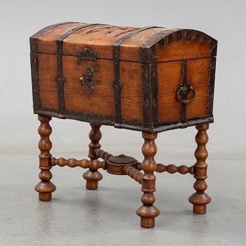 A pine chest, 18th Century.