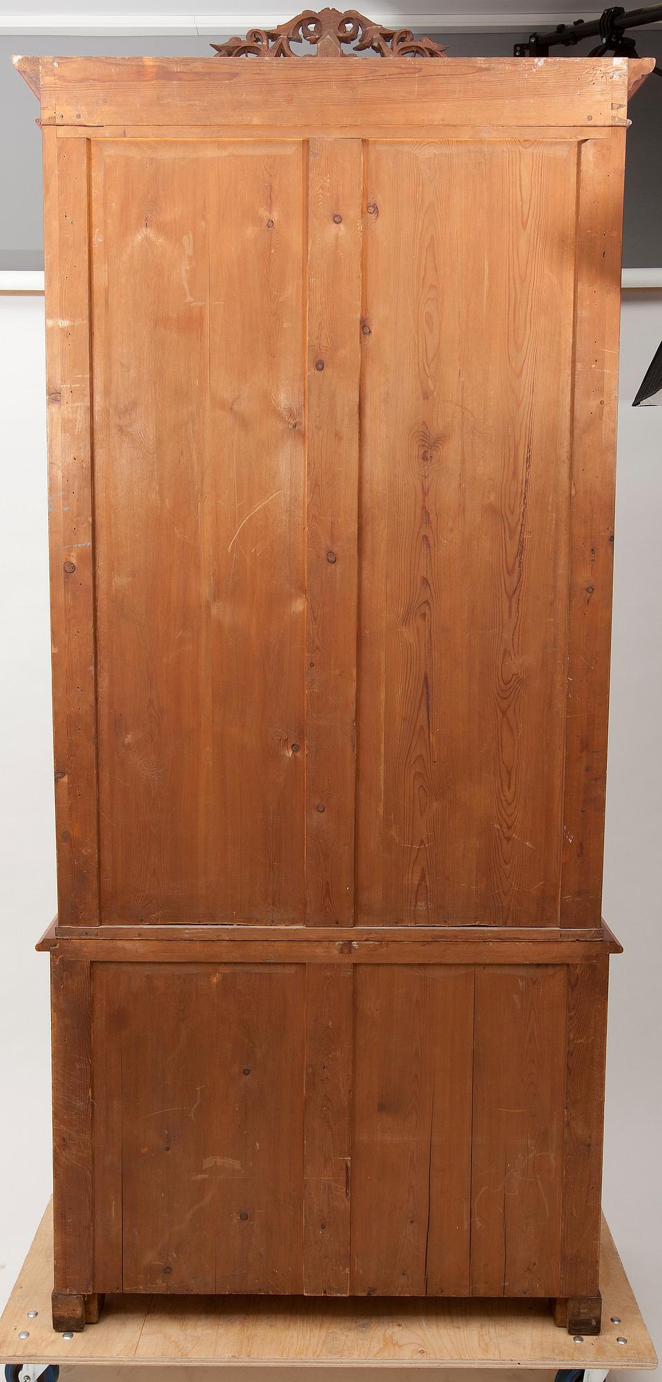 BOKSKÅP, 1800-talets senare hälft.