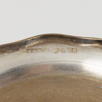 Silverföremål, 26 st, bland annat fat, GAB Guldsmedsaktiebolaget Stockholm, 1950.