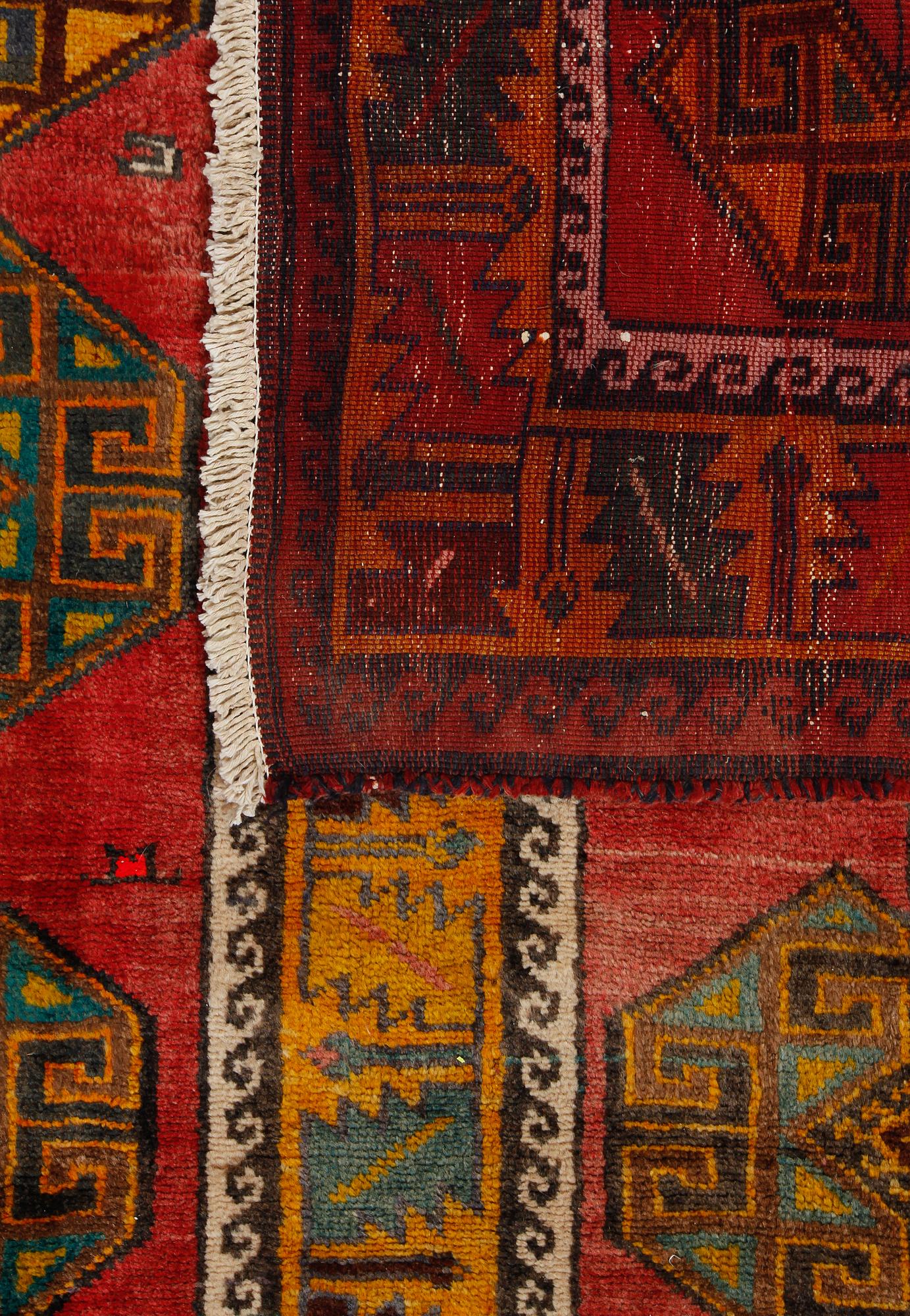 MATTA, Hamadan, old, 180x155 cm.