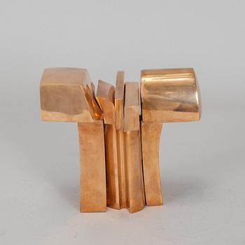 JOSÉ LUIS SANCHEZ, sculpture, bronze, signed J L SANCHEZ and numbered 1000/210.