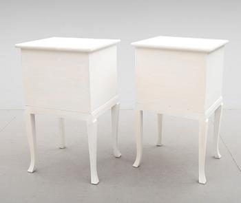 SÄNGBORD, 1 par, 1900-talets mitt.