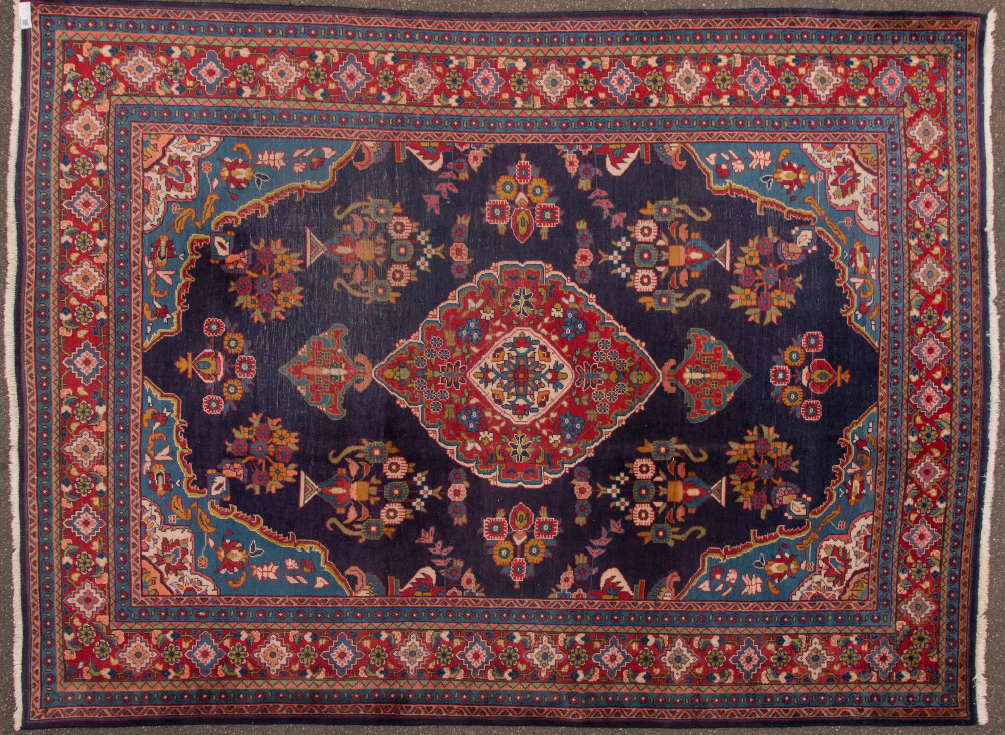 MATTA, ca 346x262 cm.