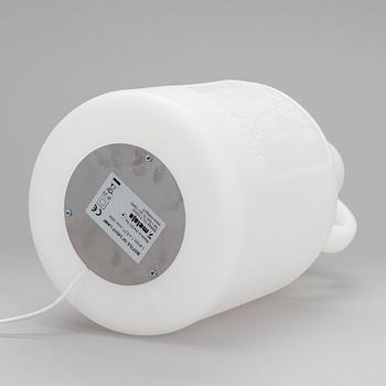Eero Aarnio, pöytävalaisin "Bottle of Light" Melaja Oy, 2010.