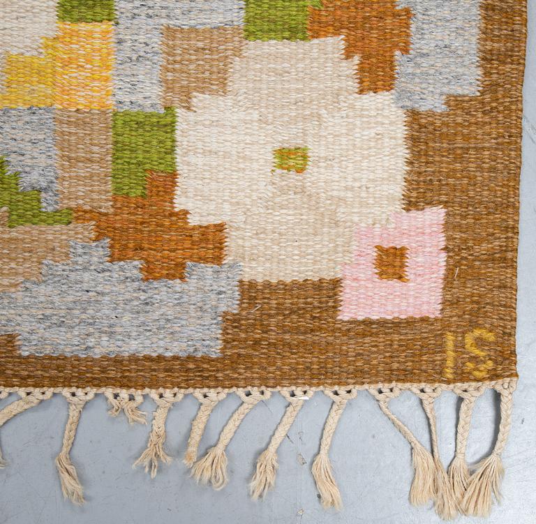 Ingegerd Silow, A carpet, flat weave, signerad, ca 234 x 168 cm.