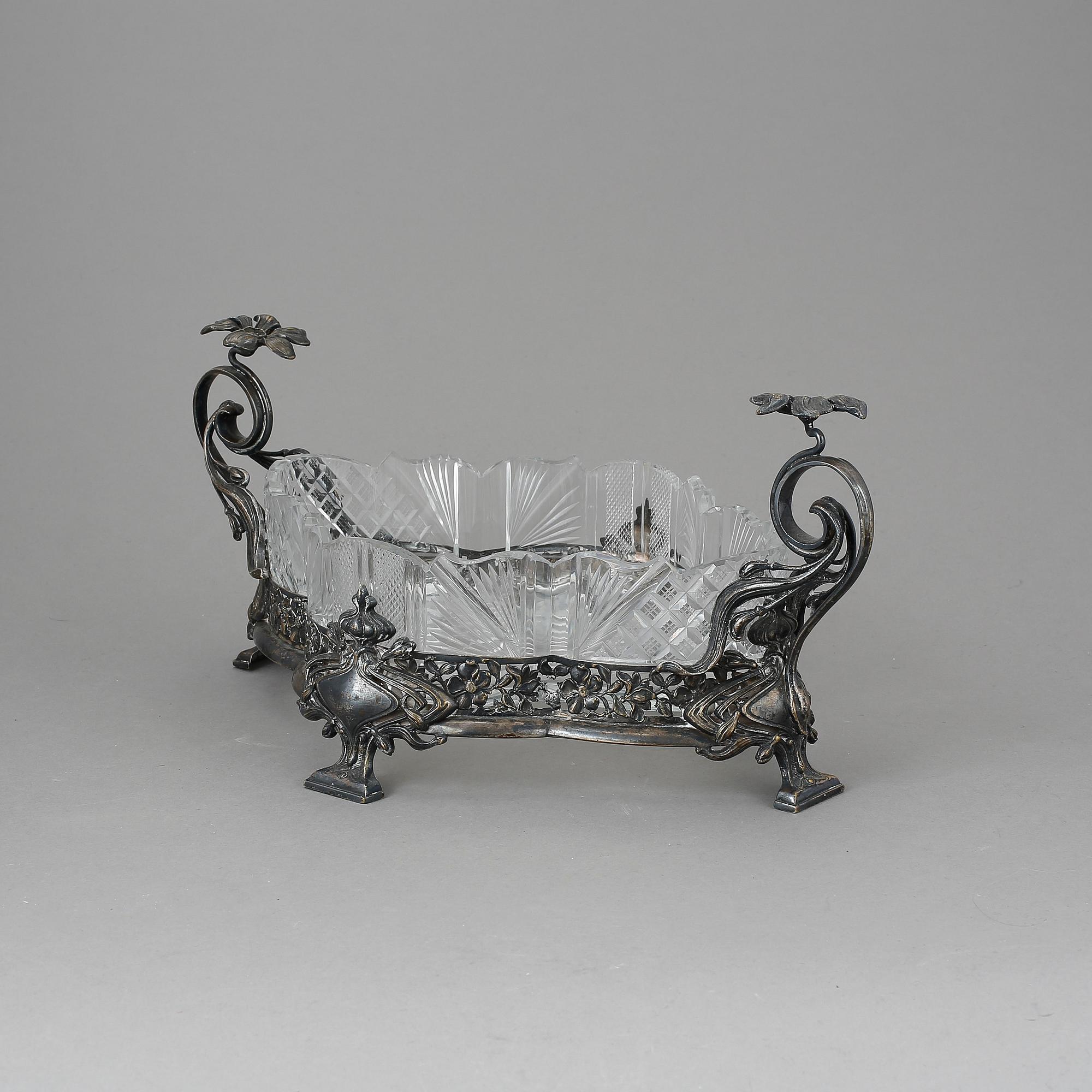JARDINJÄR, nysilver, jugend, 1900-talets början.