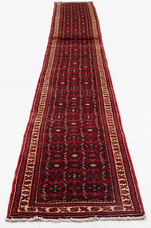 Rug, oriental, "runner", Hosenabad, 550x66 cm.