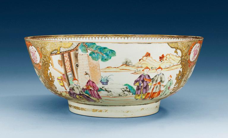 A large famille rose punch bowl, Qing dynasty, Qianlong (1736-95).