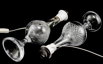 BORDSLAMPOR, ett par, Kosta, 1900-talets andra hälft.