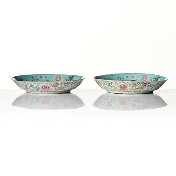 A pair of grisaille decorated turquoise ground 'dayazhai' dishes, Qing dynasty with Guangxu period, circa 1876.