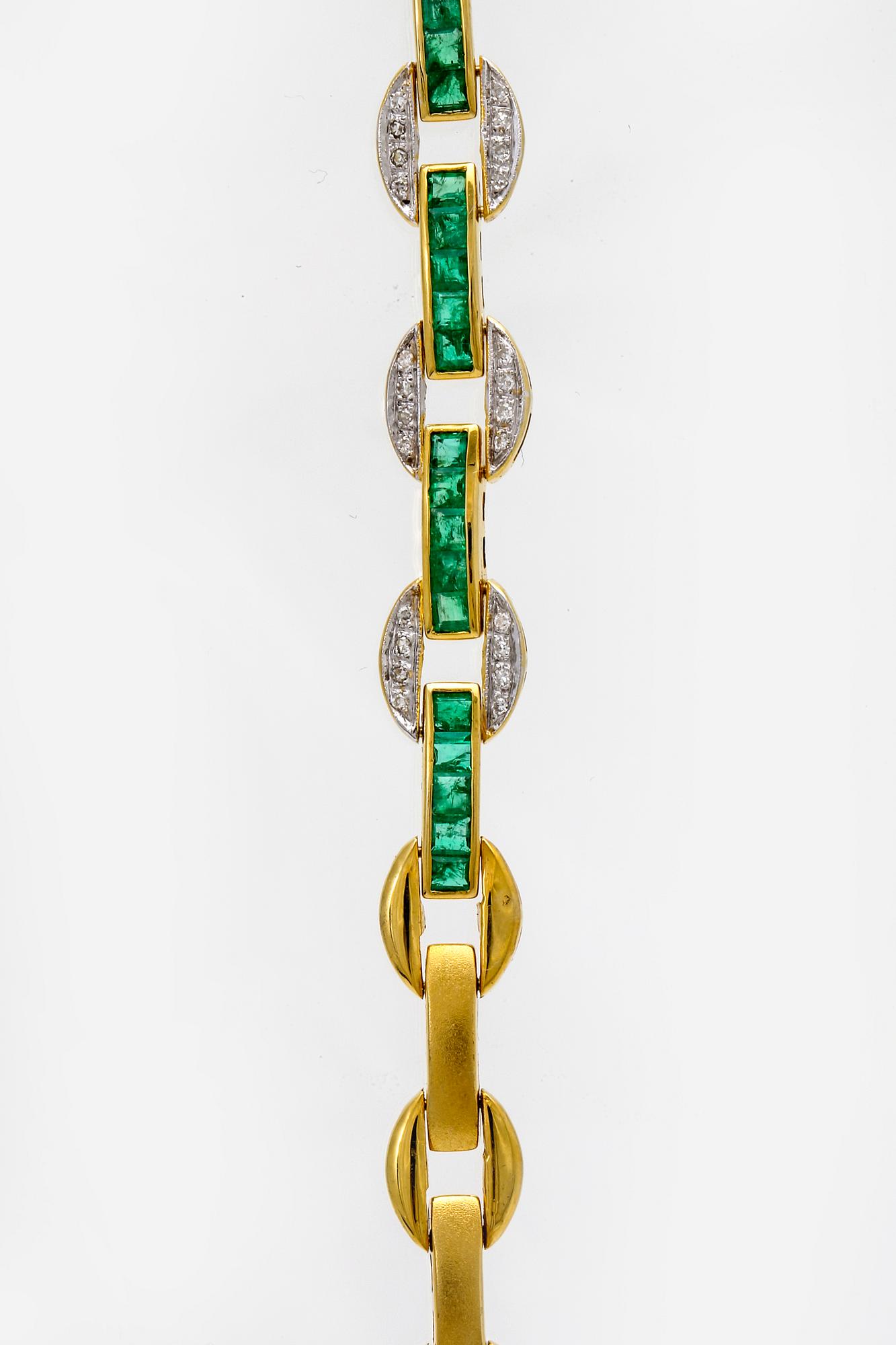 Armband, 14K guld med carréslipade smaragder och diamanter 8/8, ca 19 x 1 cm.