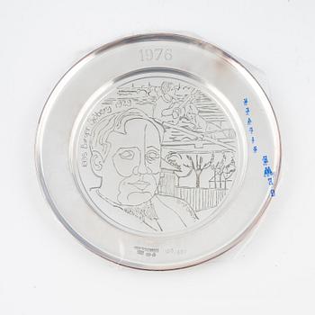 Årsskålar/årstallrikar, 8 st, silver, GEWE, Malmö. 1975-81.