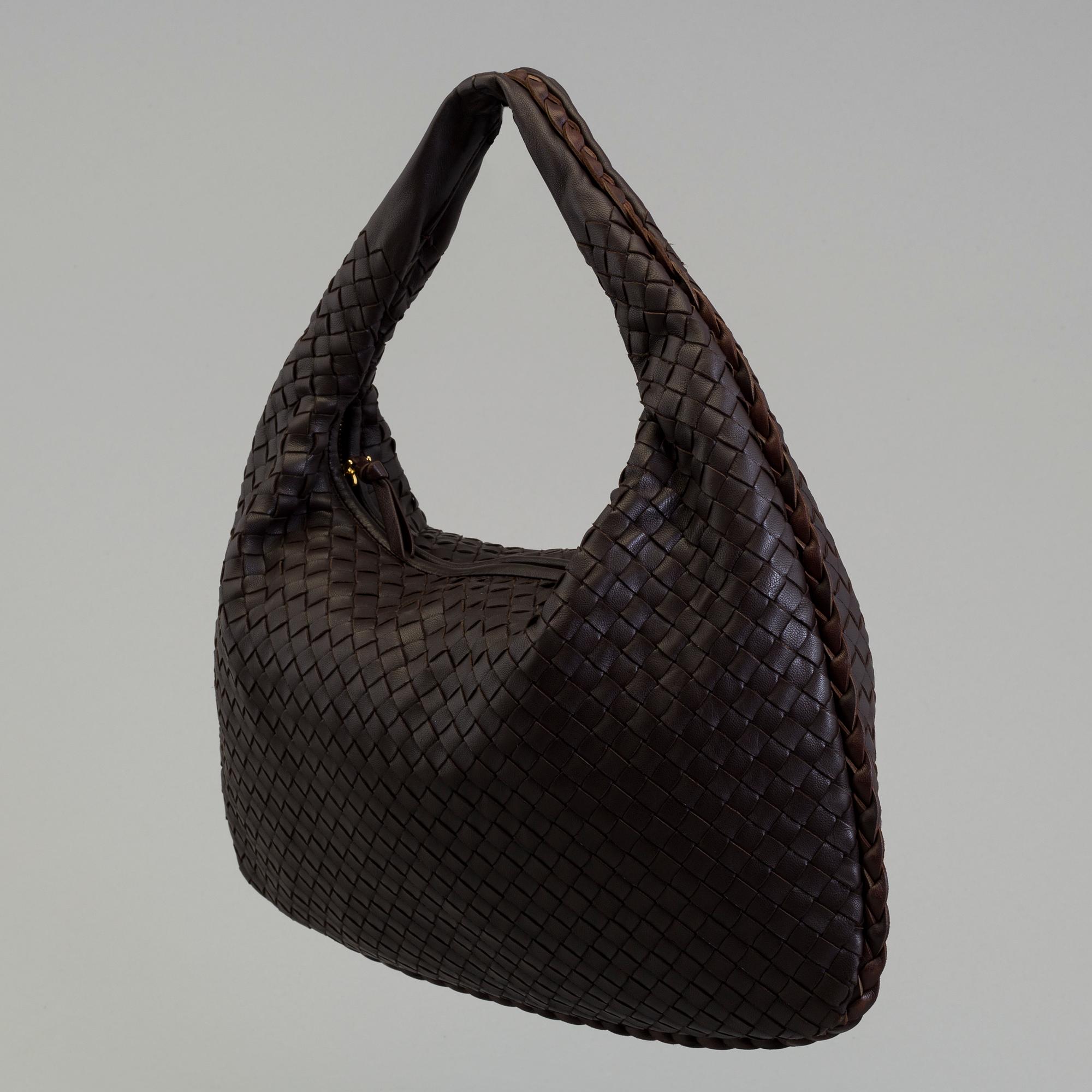 VÄSKA, "Veneta", Bottega Veneta.