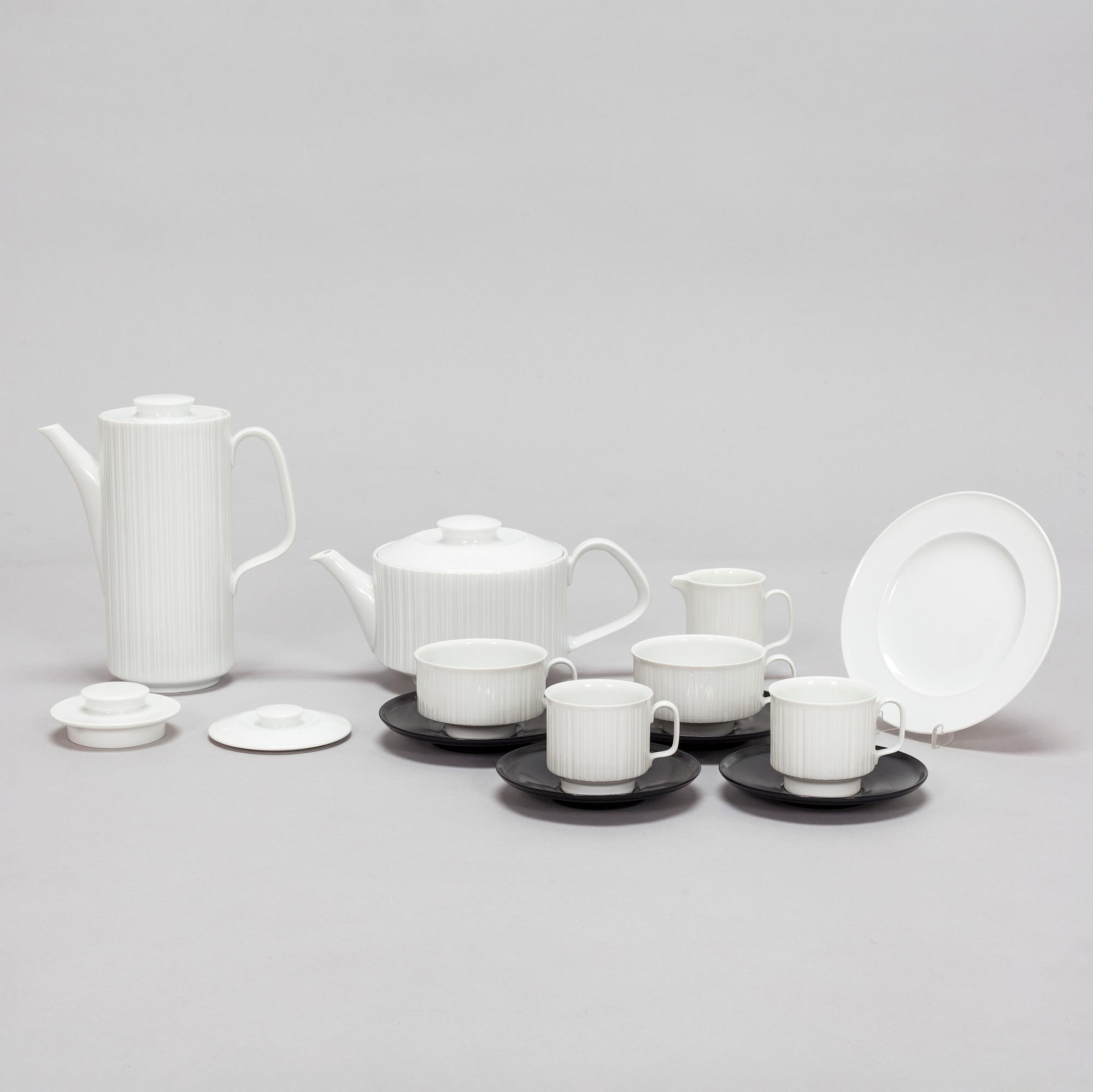 Tapio Wirkkala, kahvi- ja teeastiasto, 45 osaa, "Variation", posliini, Rosenthal, Saksa 1985.