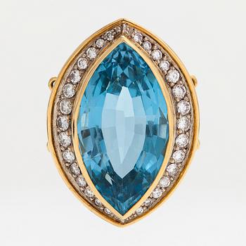 Pendant and clasp, 18K gold for a three-strand necklace, with a marquise-cut aquamarine and brilliant-cut diamonds.