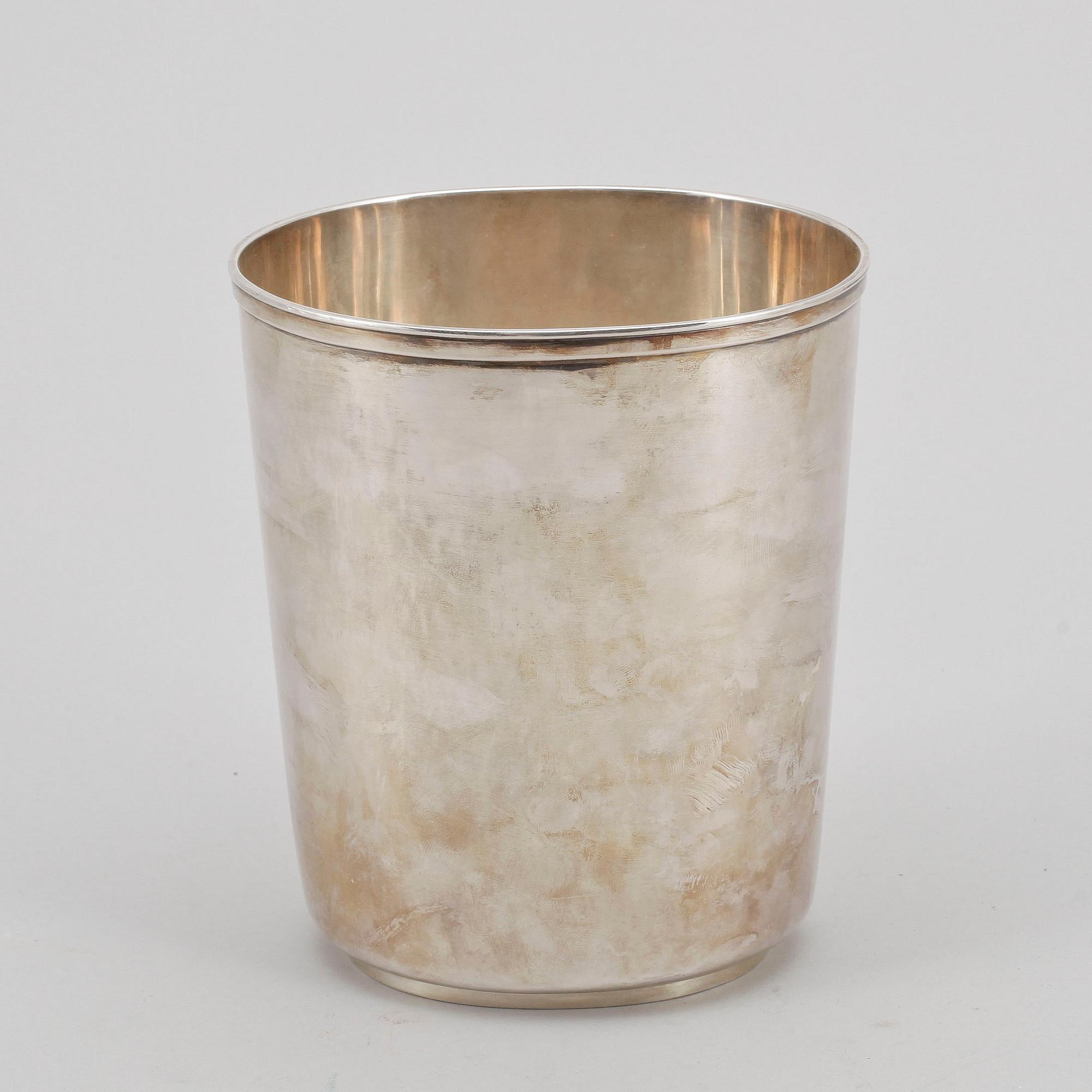 VAS, silver, WA Bolin, Stockholm 1951. Vikt ca 590 gram.