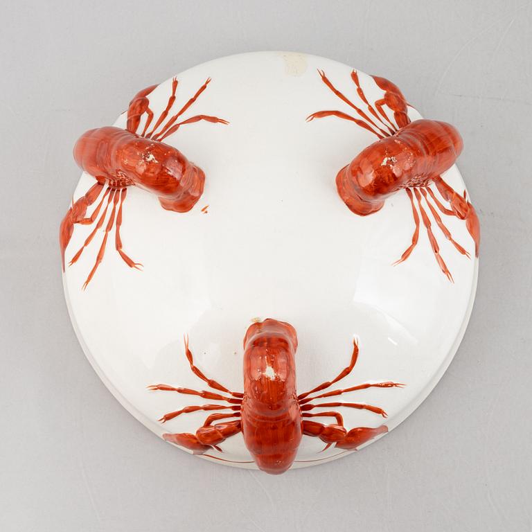 An eleven-piece crayfish service, Rörstrand, early 20th century.