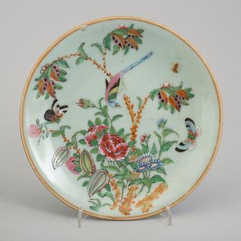 6 plates and a cup, porcelin, China, 1840s.