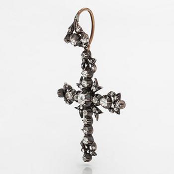 Hänge, i form av kors, silver med gammalslipade diamanter.