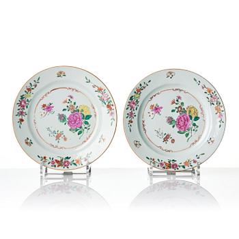A set of 12 famille rose dishes, Qing dynasty, Qianlong (1736-95).
