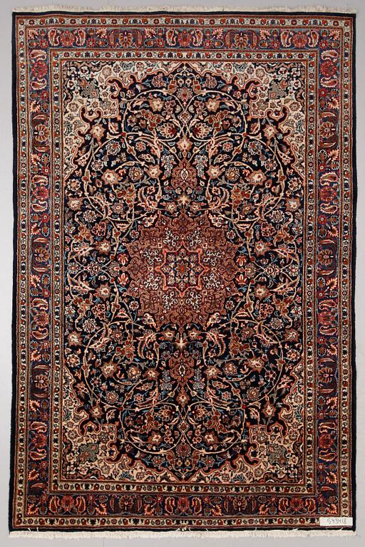 MATTA, orient. Ca 212 x 206 cm.