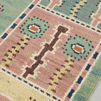 CARPET. "Älgö". Knotted pile. 309 x 203,5 cm. Signed AB MMF.