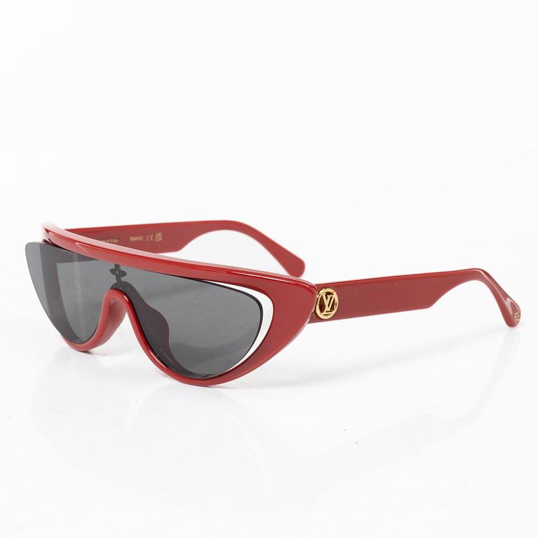 Louis Vuitton, Sunglasses.